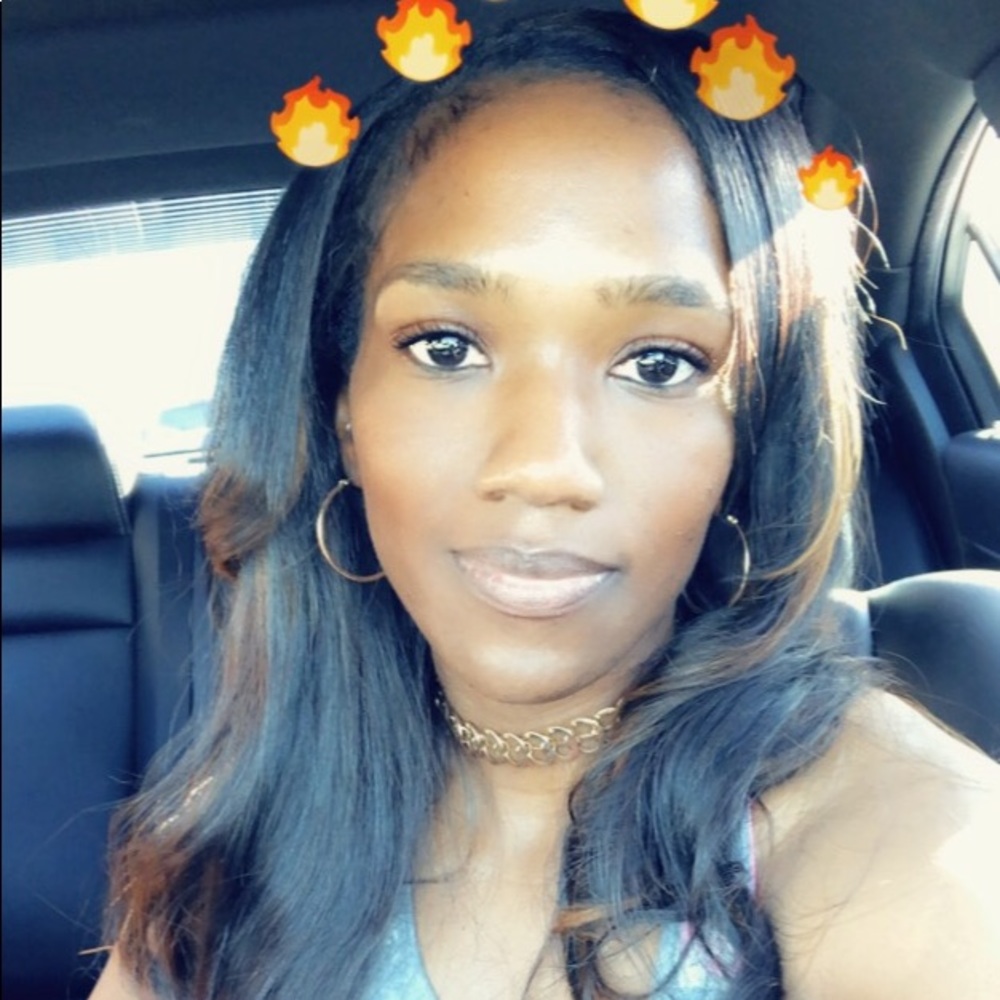 Meet your Posher, Sierra